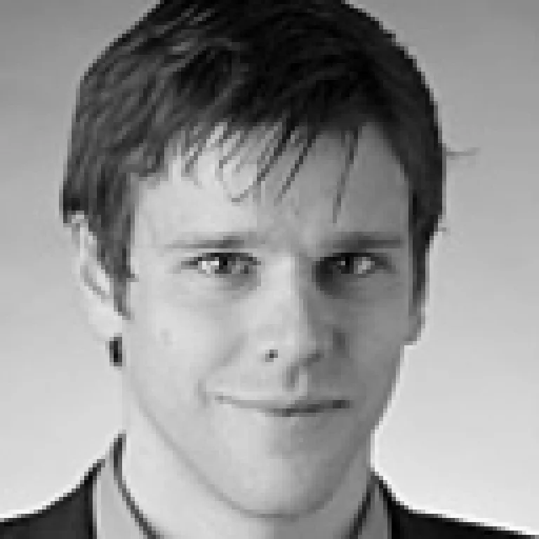 Profile picture for user simon.thibault