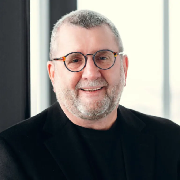 Profile picture for user Régis.Labeaume